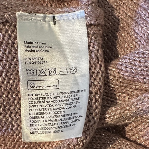 H&M sparkly pink Scoop Neck Sweater - Picture 6 of 6